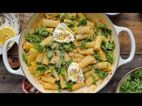 30 Minute One Pot Weeknight Pasta!