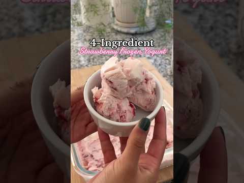 4-Ingredient Strawberry Frozen Yogurt 🍓🍨 | #recipe #recipes #mom #dessert #momlife