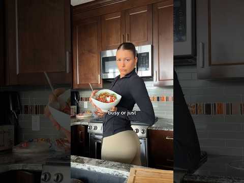 45 grams of protein in 4.5 seconds ✨ #healthyrecipes #lunch #highprotein