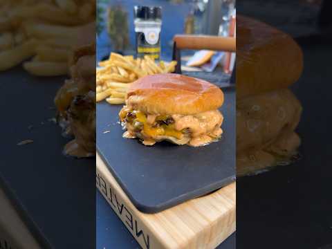 Amazing smash burgers