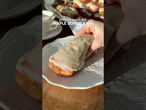 apple pie maple donut bars 🍎🍂🤎 #apple #recipe #fall #donuts #breakfast #dessert #baking