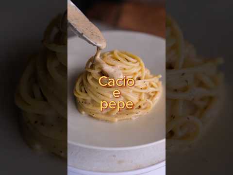Authentic Cacio e pepe, only 3 ingredients 🧀