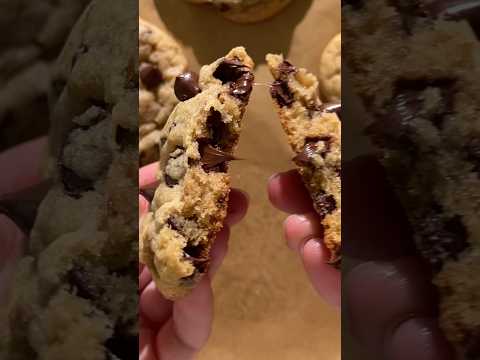 Bakery Style Chocolate Chip Cookies