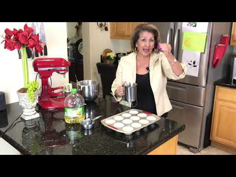 Beginners Series Vanilla cupcakes with buttercream frosting