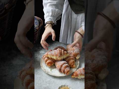 Blueberry Lemon Croissant Donuts #food