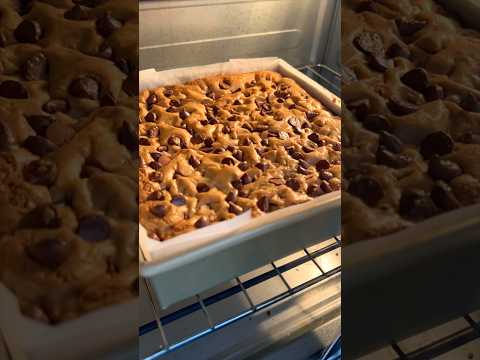 Chocolate Chip Cookie Bars