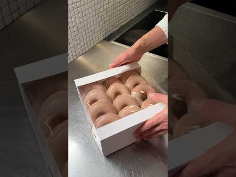 Classic Dozen Glazed Donuts #donuts #glaze #vanilla