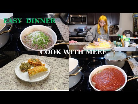 Classic Spaghetti Dinner with ouuuey  gooey garlic cheese bread