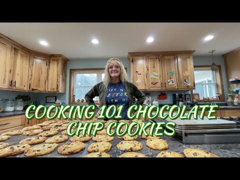 COOKiNG 101~MY FAMOUS CHOCOLATE CHIP COOKIES 🍪🥰