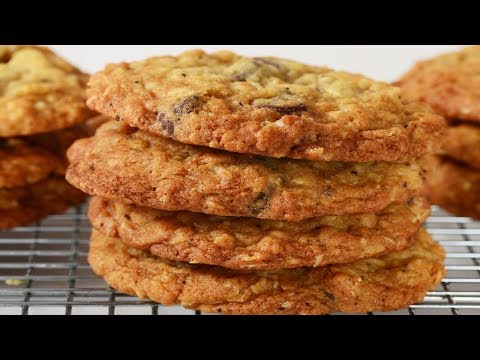 Crispy Oatmeal Cookies (Classic Version) – Joyofbaking.com