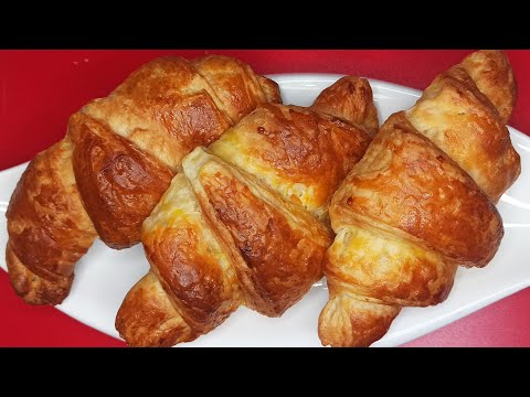 Croissants / Brioches / Croissant Recipe / How To Make Croissants