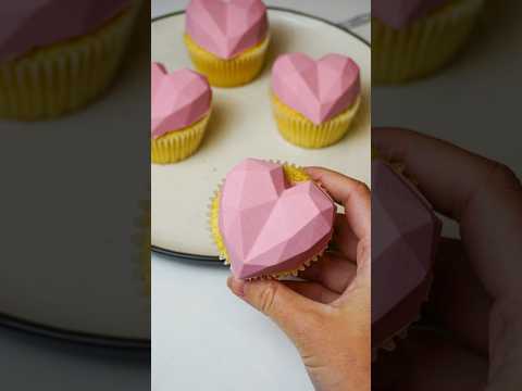 Cupcake decorating hack: melt buttercream to make perfect heart shaped frosting!