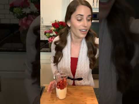 DIY Frozen yogurt pops for your Valentine!🍒🍓🍫❤️💘 {S. 217}