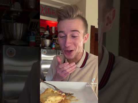 Dylan Hollis – FAKE APPLE PIE (TikTok Vintage Recipe)