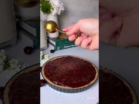 ✨ 𝘾𝙝𝙚𝙧𝙧𝙮 𝘾𝙝𝙤𝙘𝙤𝙡𝙖𝙩𝙚 𝙏𝙖𝙧𝙩 ✨🍒 #baking #dessert #tart #sweet #chocolate #cherry