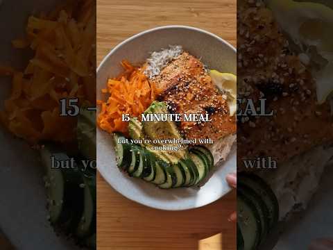 Easy & healthy 15 minute meal: crispy salmon bowl! 🍽️