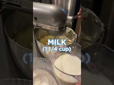 Easy Vanilla Cupcakes recipe 🧁