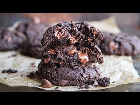Extreme Chocolate Chocolate Chip Cookies  – Hot Chocolate Hits