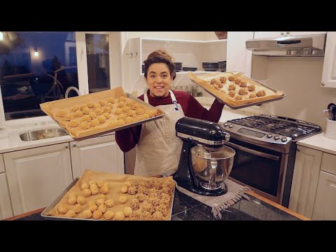 Five Easy Make-Ahead Christmas Cookie Doughs