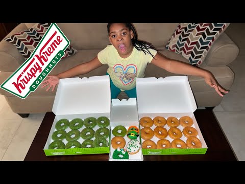 Girl VS Donuts | St Patrick's Day Krispy Kreme Donut Mukbang | Green Glazed Donuts, Regular Glazed
