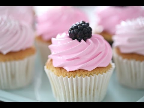 GLUTENFREE VANILLA CUPCAKES EP 6, MANUELAS DINER