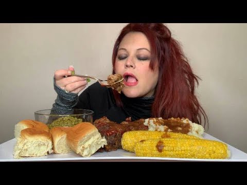 Homemade Meatloaf, Mashed Potatoes, Corn On The Cob And Peas! Cook And Eat With Me! 💋