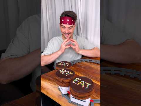 How to eat CHOCOLATE CAKE with your friend?😅❤️🍰| CHEFKOUDY