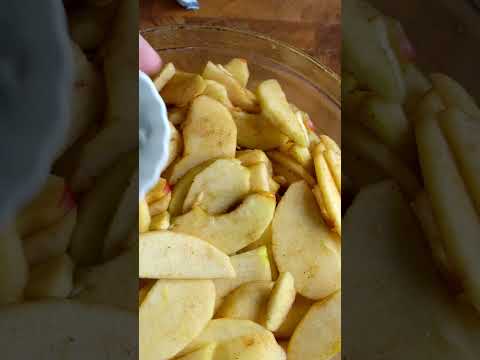 How to Make Apple Pie from Scratch – Our best apple pie recipe!