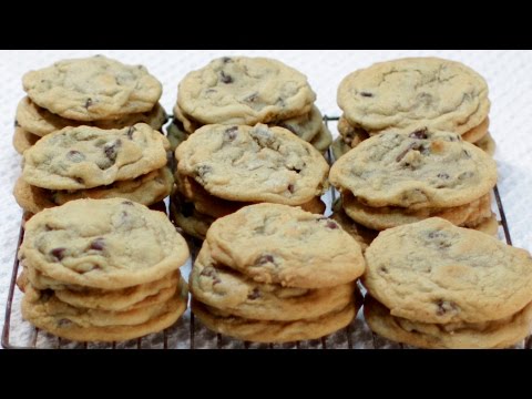 How to Make Chocolate Chip Cookies – Easy Soft Chewy Chocolate Chip Cookie Recipe