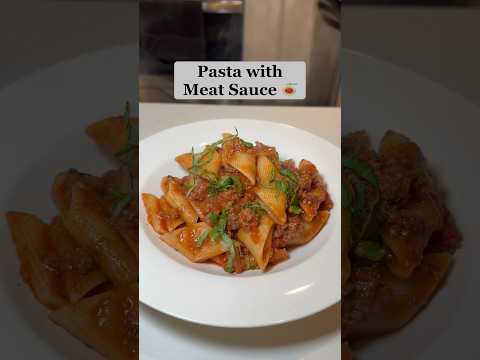 How to Make Pasta with Meat Sauce
