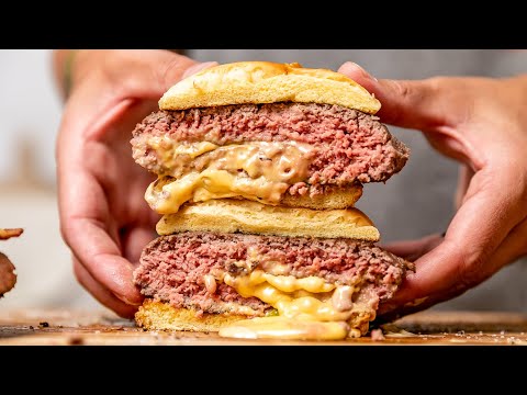 How to Make The ULTIMATE CHEESE STUFFED Burger! | SOUS VIDE JUICY LUCY! | Avid Armor