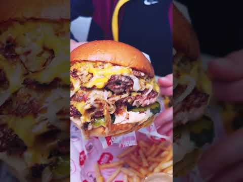 “Juicy Burger Recipe That Will Make You Hungry! 🍔🔥”