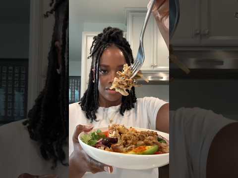 Me and jackfruit go together reallll bad now 😝#jackfruit #veganrecipes #plantbasedrecipes