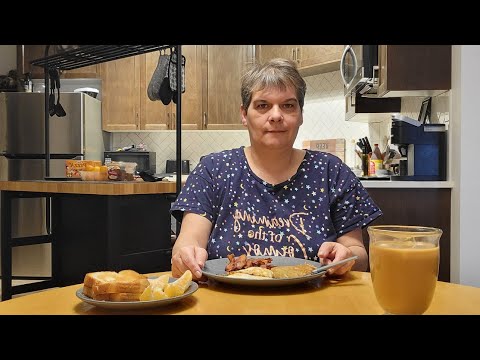 Morning chat with Eggs Shredded Potatoe Bacon Toast Oranges n Coffee