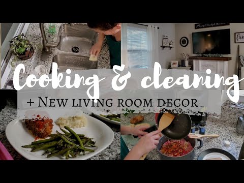 My easy Delicious Meatloaf recipe . Cooking and cleaning motivation + NEW LIVING ROOM DECOR.