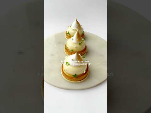 My modern version of the classic Lemon Tart 🍋 Full tutorial ☝🏻 #lemontart #cakedecorating #baking