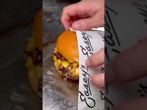 OKLAHOMA Fried Onion Burger!