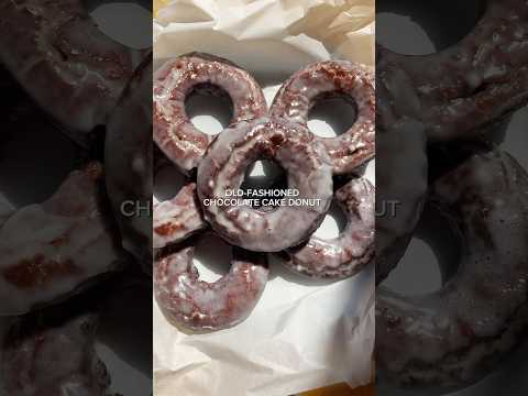 Old-Fashioned Chocolate Cake Donuts 🍩 Recipe in comments and description ⬇️ #donuts #cakedonuts