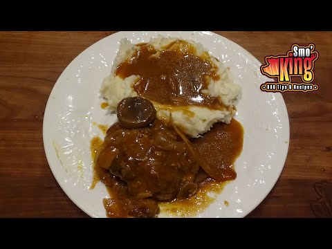 Salisbury Steak in the Slow Cooker