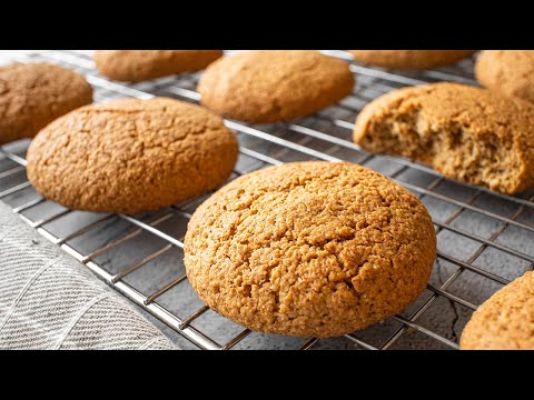Simple Crispy Oatmeal Cookies in 5 minutes