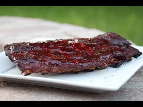 Slow Cooking Ribs on a Mini Weber Smokey Mountain