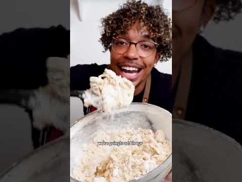 The BEST Chocolate Chip Cookie Recipe #bakingtutorial #chocolatechipcookies  #cookies