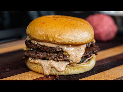 The Best Smashburger Recipe | Juicy Burgers with Crispy Edges