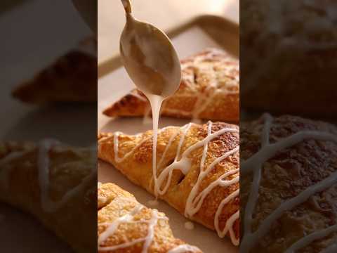 The Easiest Apple Turnovers