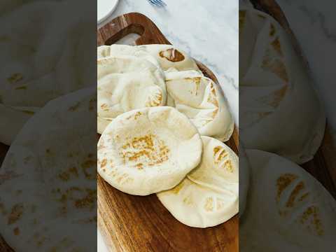this is how you make the best pita bread at home 🫓🍞#pita #recipe