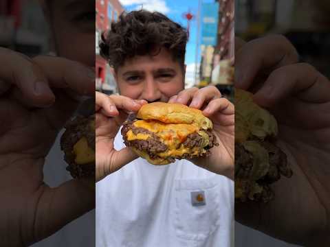 This NYC smash burger spot just opened and is taking the smash burger game by storm! 💪 #DEVOURPOWER