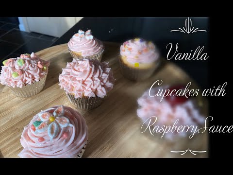 Vanilla cupcakes with Raspberry sauce
