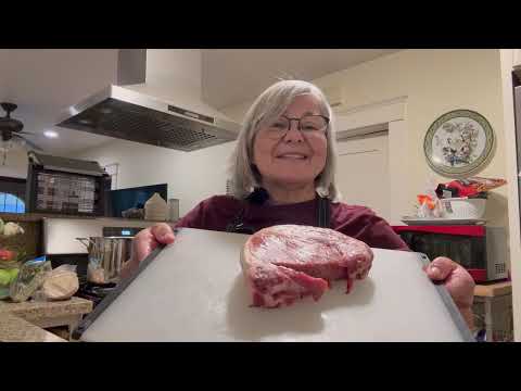 You Won't Believe the Simple Trick to a FLAVORFUL Steak Salad